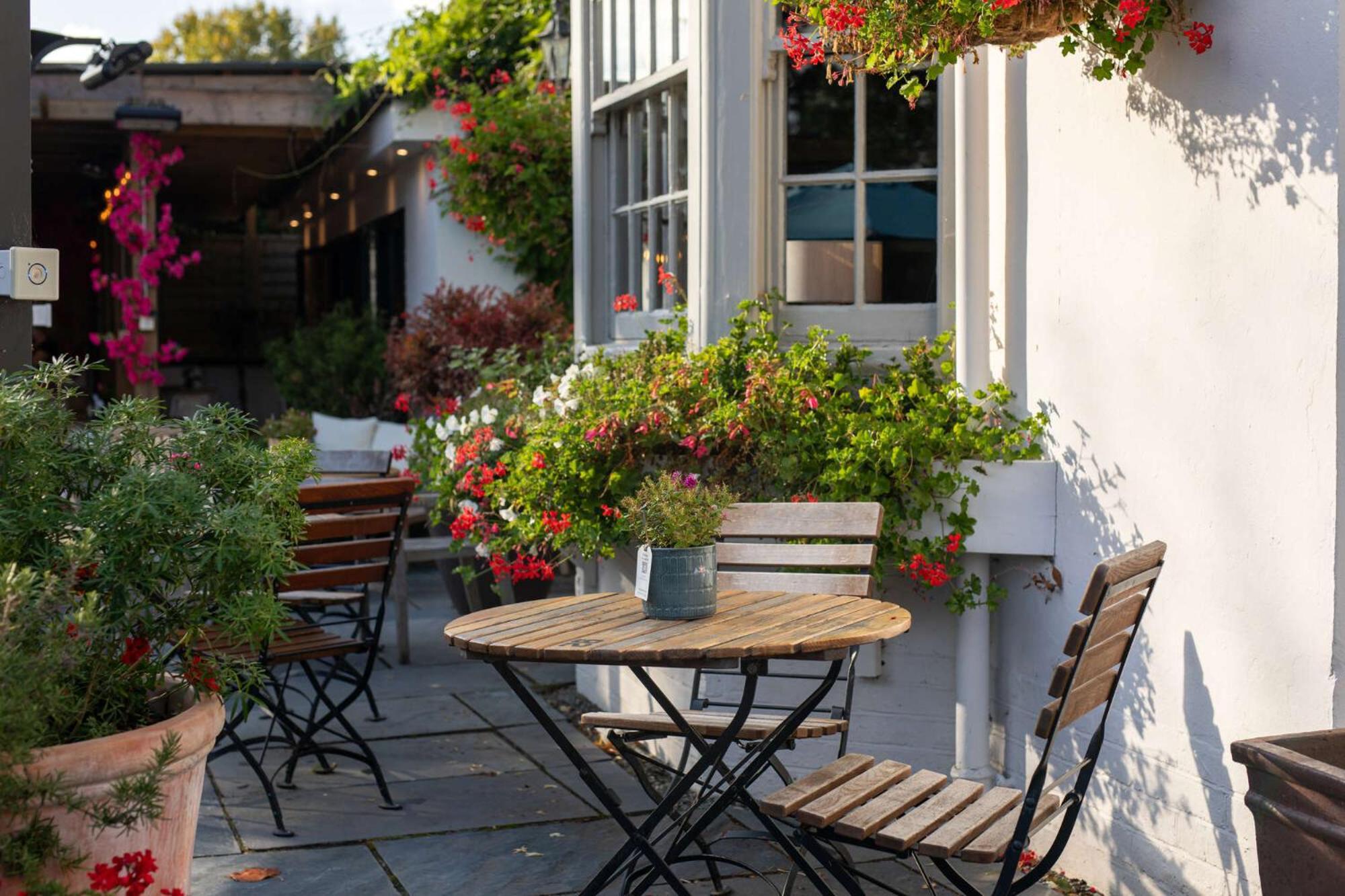 فندق The Carpenters Arms تونبردج المظهر الخارجي الصورة